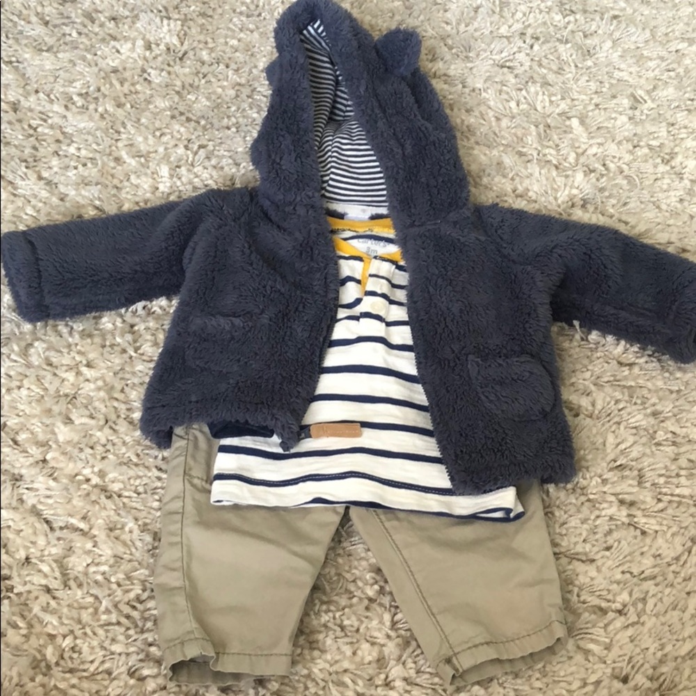 Carter’s baby boy set ❄️